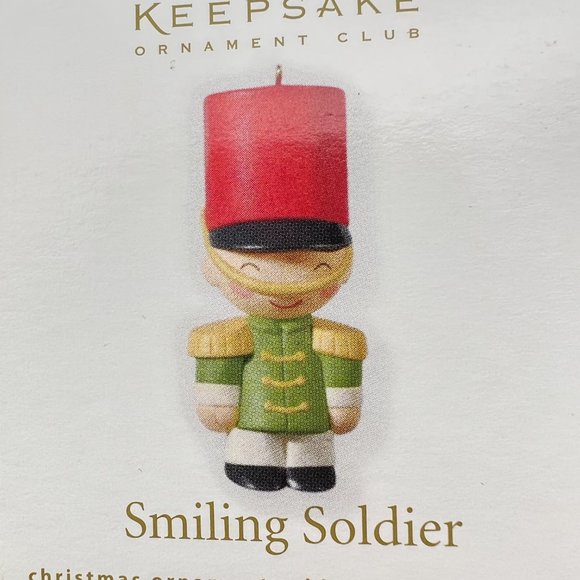 Hallmark Keepsake SMILING SOLDIER Ornament From 2010 New In Box - Picture 7 of 7
